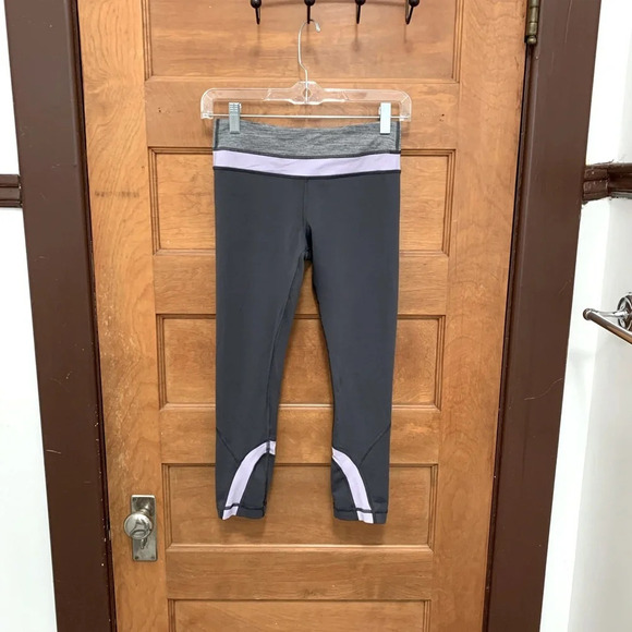 Lululemon Cropped Leggings - Picture 1 of 7